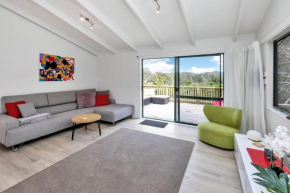 Lofty Te Haumi - Paihia Holiday Home, Paihia